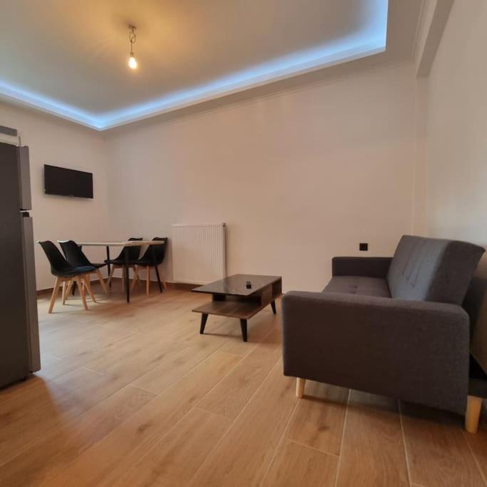 Thanos Apartment Птолемаїда Екстер'єр фото